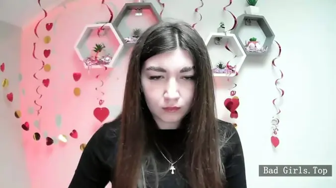 Pretty long hair brunette solo teen on web