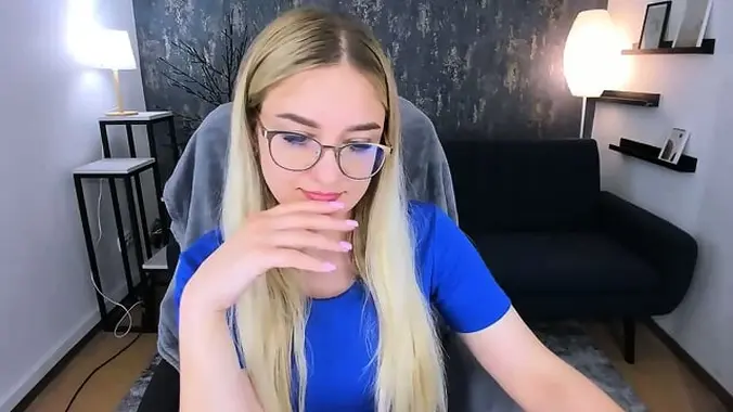 Very pretty webcam blonde busty young babe