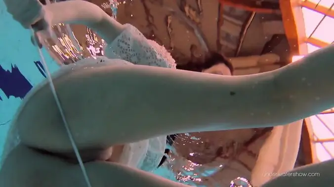 Katy Soroka hairy teen underwater
