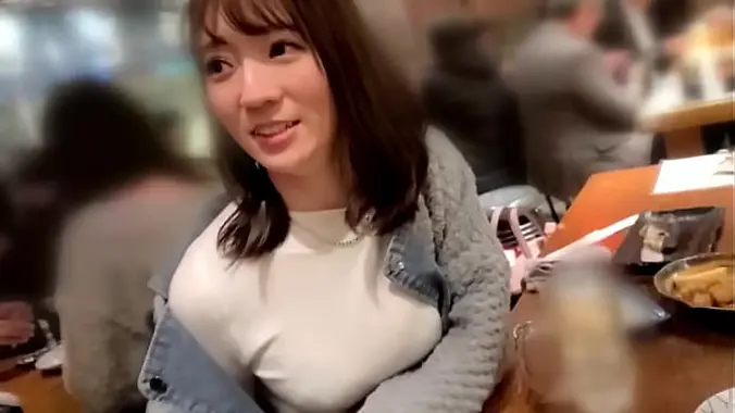 part1 Seductive and erotic body of a beautiful woman who loves to sleep with you! Seriously erotic big tits and plump peachy ass! A little devilish girl gets very close and has sex with her!