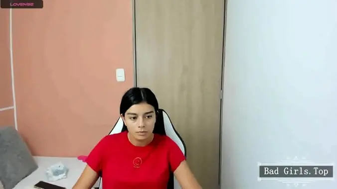 Big natural tits latina teen babe solo show